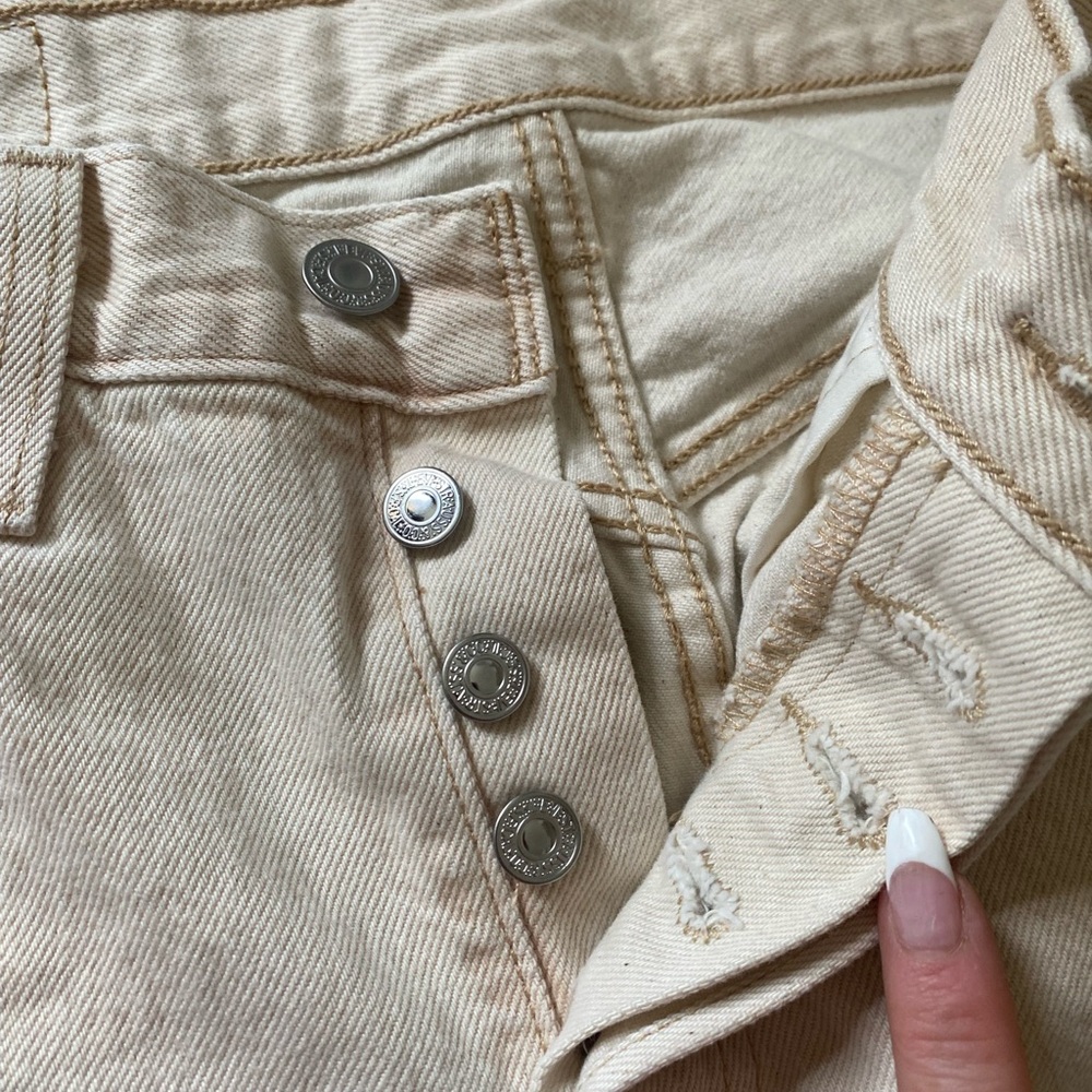Levi's 501 Women's Cream Jeans size 27x30
